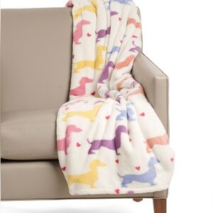 SL HOME 60x70 Hearts And Dogs Throw